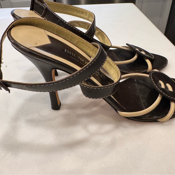 Bruno Magli high heel sandals brown leather ankle strap women’s size 8.5 - Picture 4 of 9